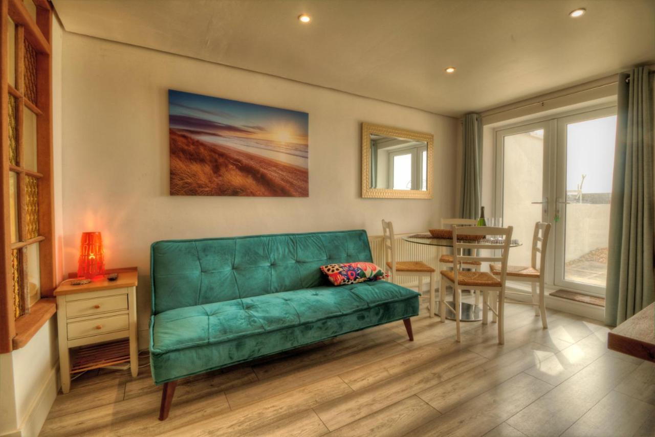Pass The Keys Shore To Please - Sea Views And Beach Front Modern 1Bed Apt With Sofabed Портсмът Екстериор снимка