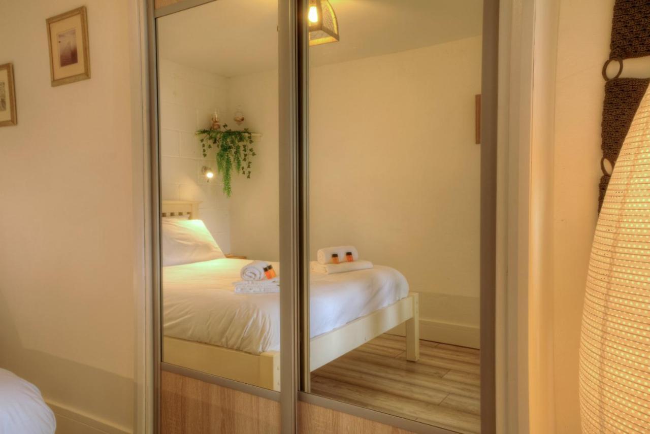 Pass The Keys Shore To Please - Sea Views And Beach Front Modern 1Bed Apt With Sofabed Портсмът Екстериор снимка